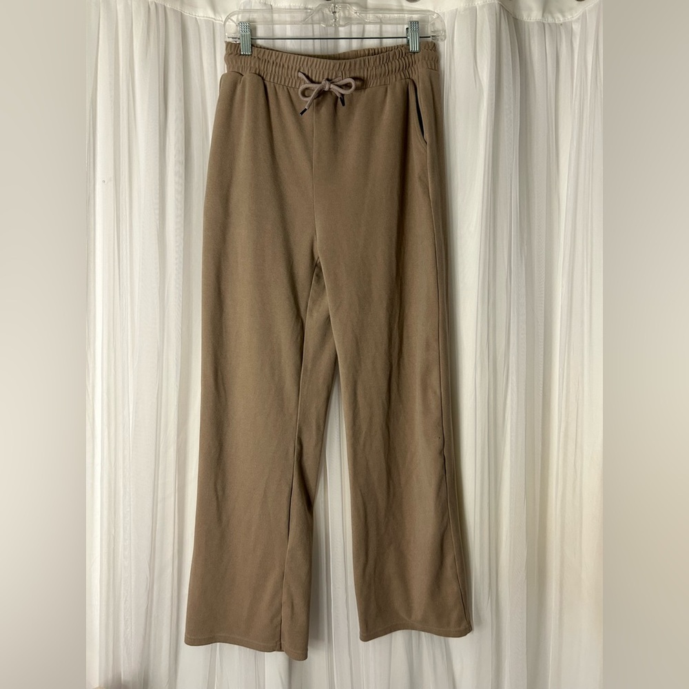 Free Haven Sweatpants Women’s size Medium- super soft!!